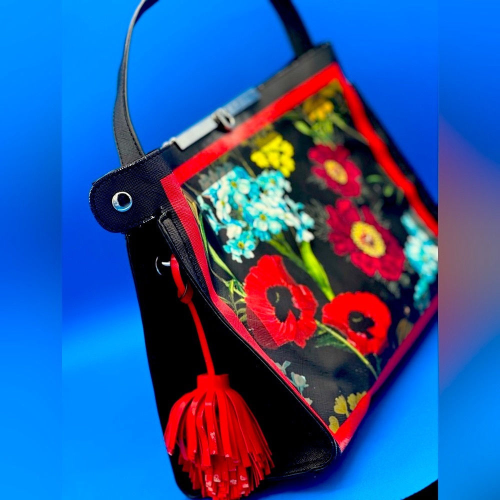 Nanette Lepore Floral Kiss Lock Handbag – Thrifted & Beautiful❤️❤️❤️ - Picture 4 of 17